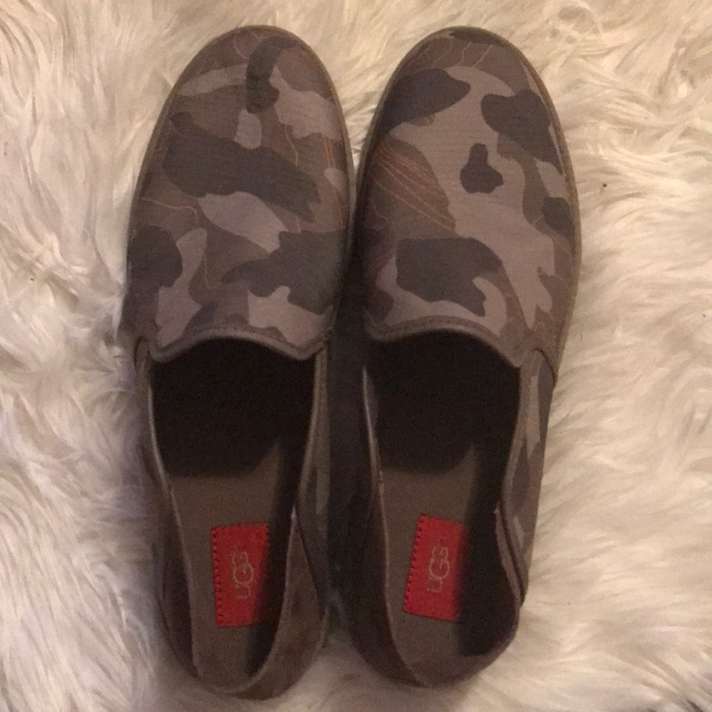 UGG Australia Camo Brindle SLIPPER Loafers Slip on